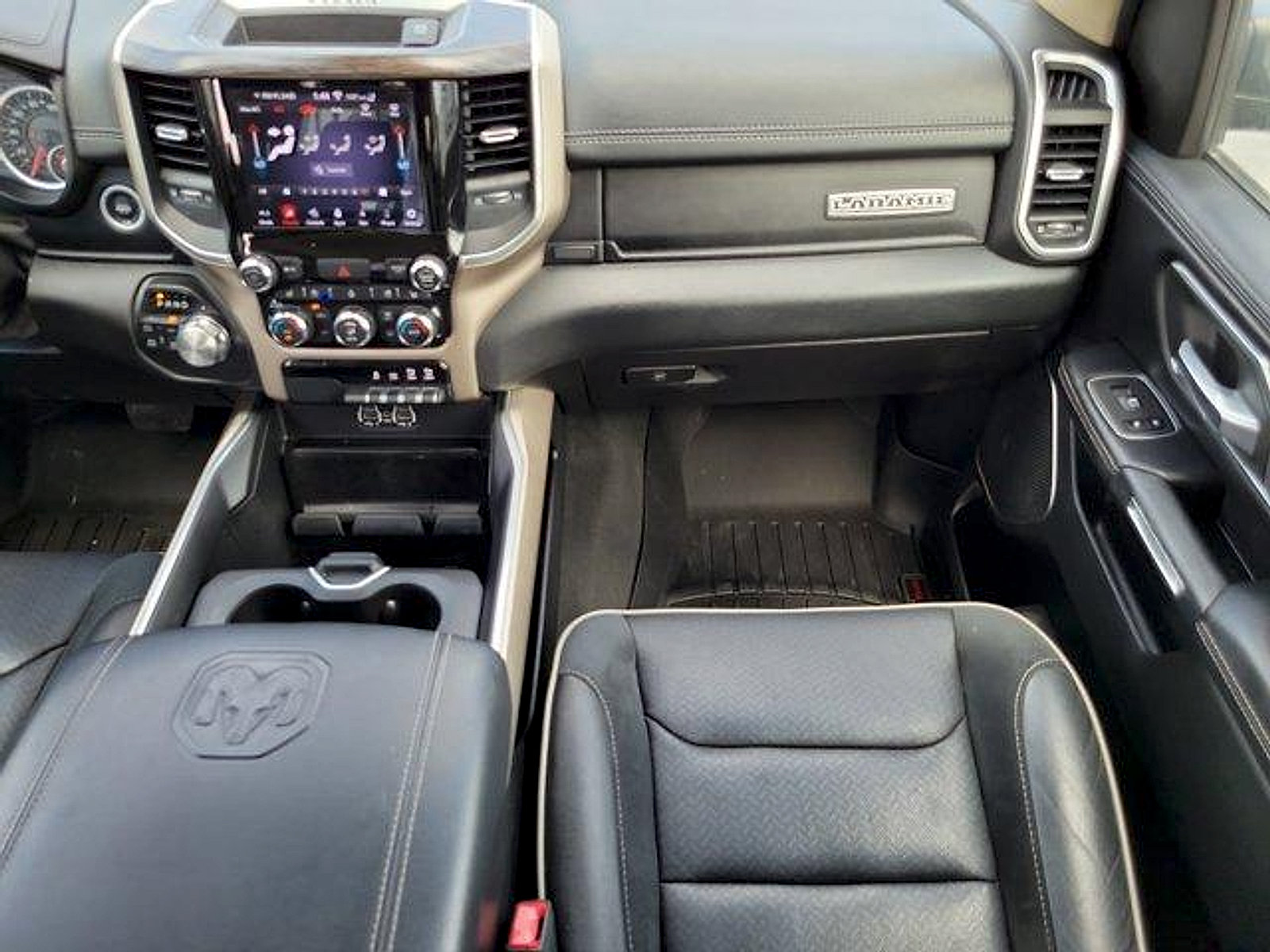 Used 2020 RAM 1500 Laramie AWD/4WD image 17