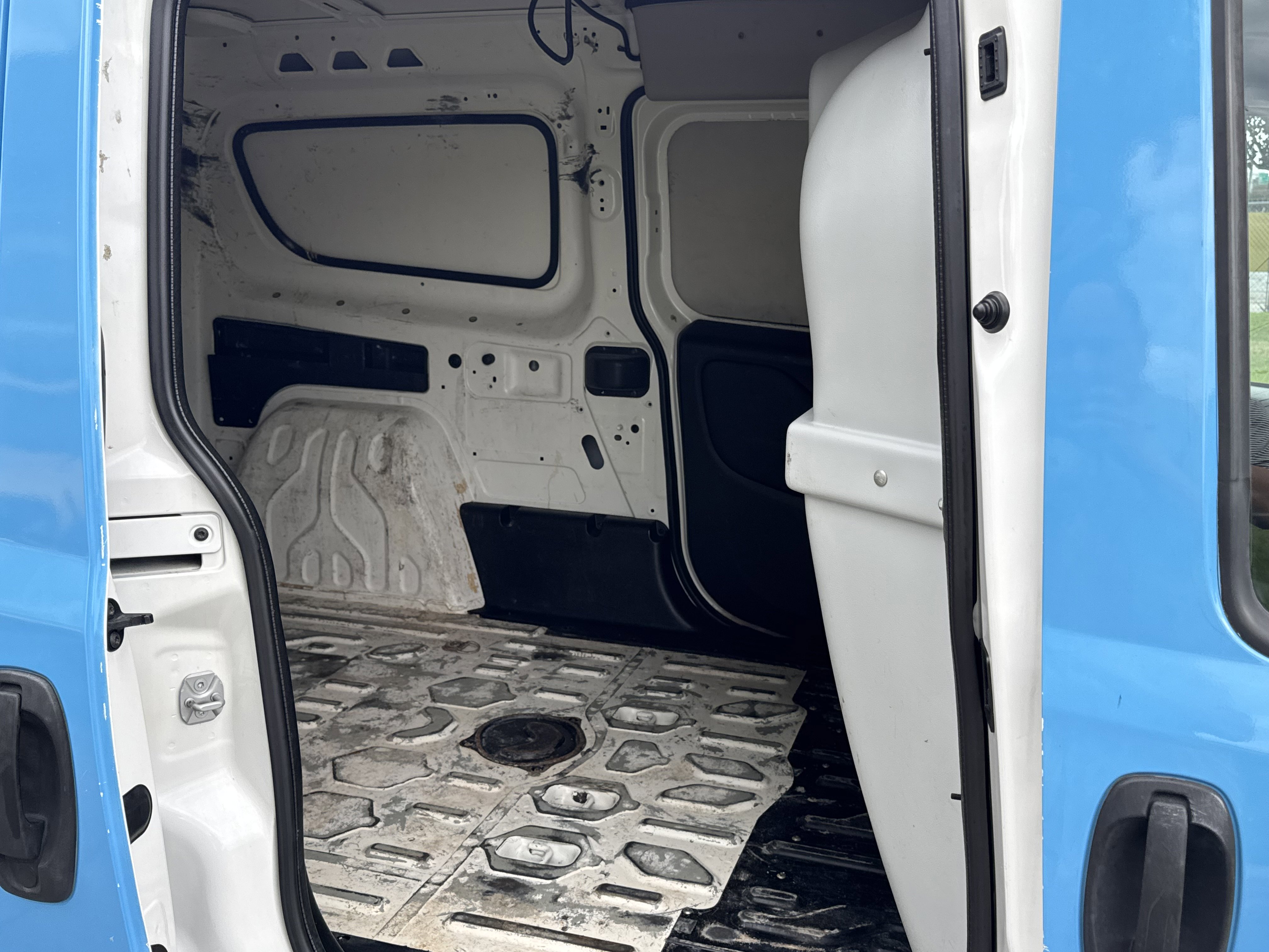 Used 2018 RAM ProMaster City Tradesman SLT image 14
