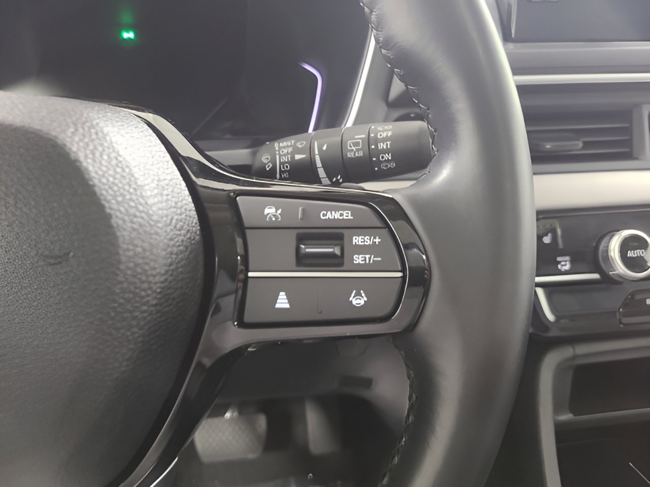 Used 2024 Honda Pilot Touring image 28
