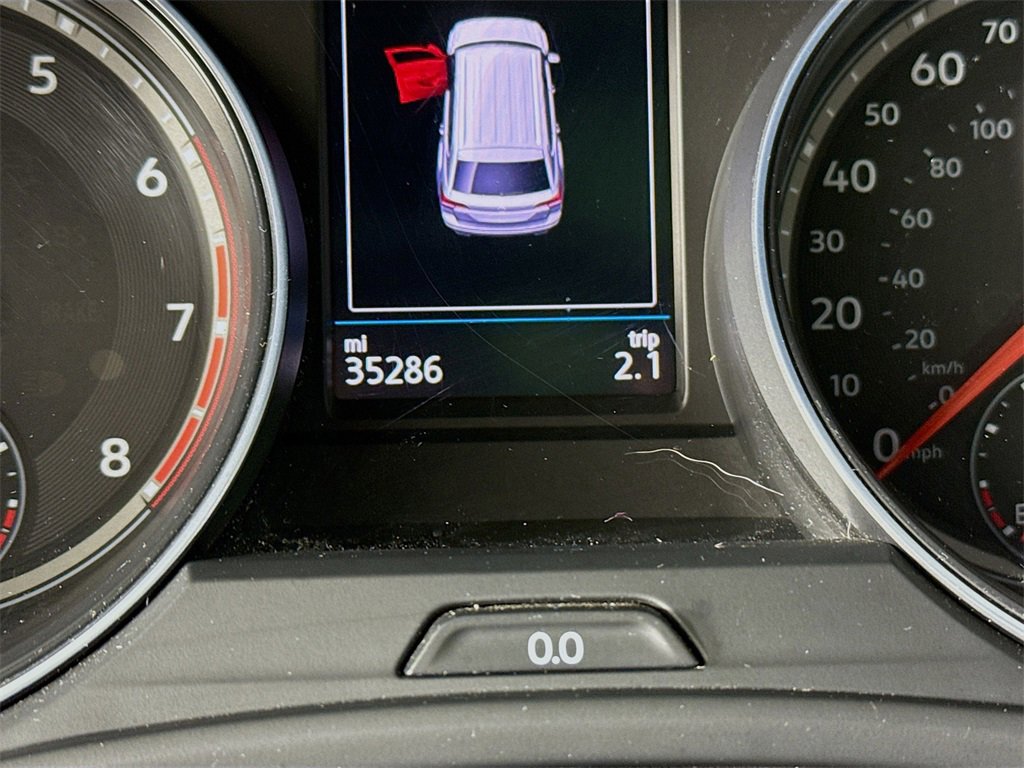 Used 2021 Volkswagen Atlas Cross Sport SE image 13