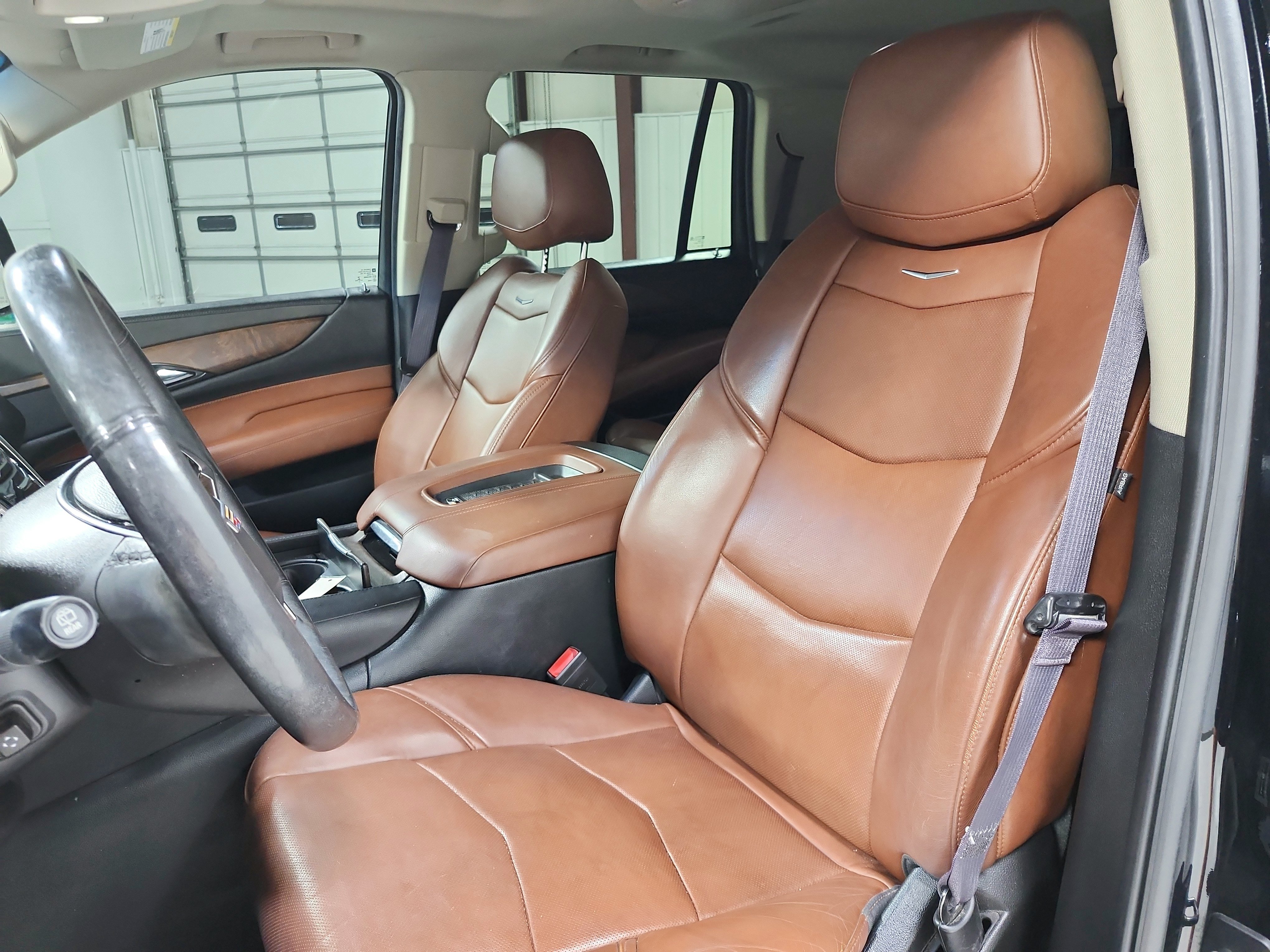 Used 2017 Cadillac Escalade Premium Luxury AWD/4WD image 10