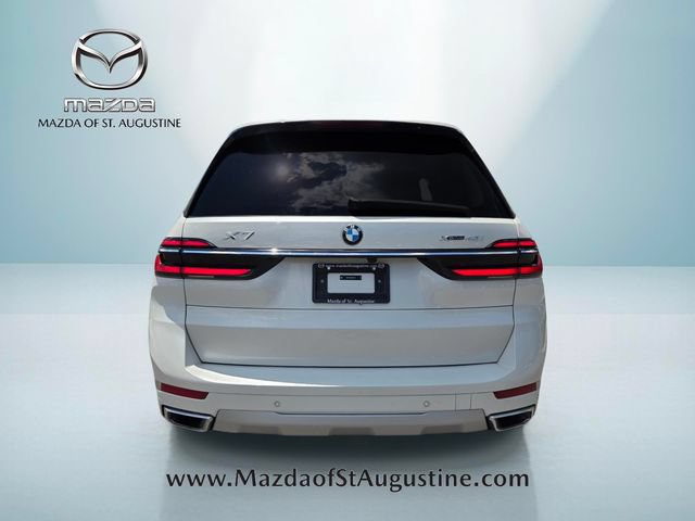 Used 2025 BMW X7 xDrive40i w/ Premium Package AWD/4WD image 9