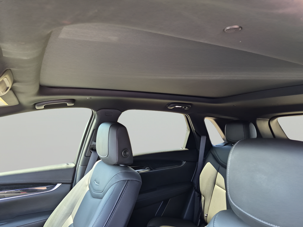 Used 2021 Cadillac XT5 Premium Luxury FWD image 37