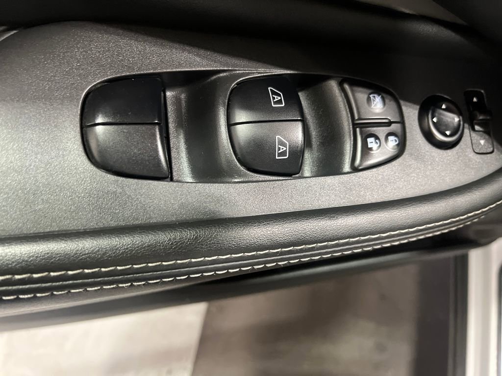 Used 2019 Nissan Murano SV w/ Premium Package image 20