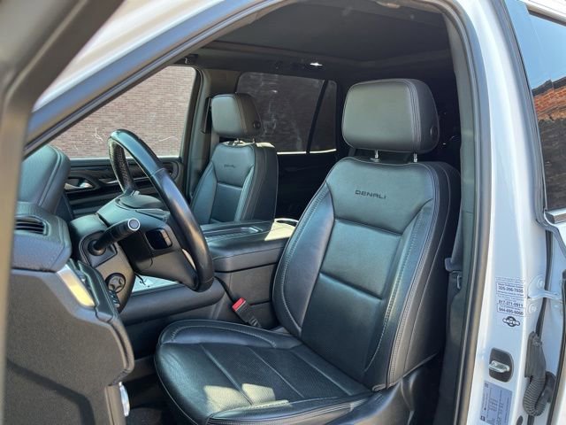 Used 2022 GMC Yukon Denali w/ Denali Premium Package image 14