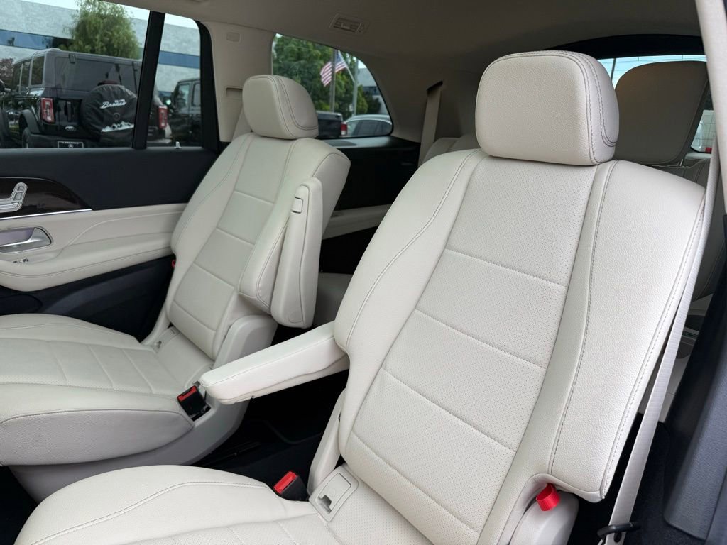 Certified 2026 Mercedes-Benz GLS 450 4MATIC image 14