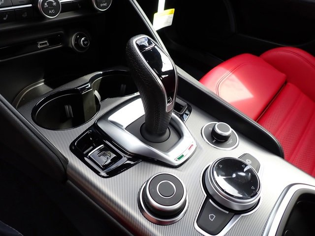 New 2025 Alfa Romeo Giulia Sprint image 17