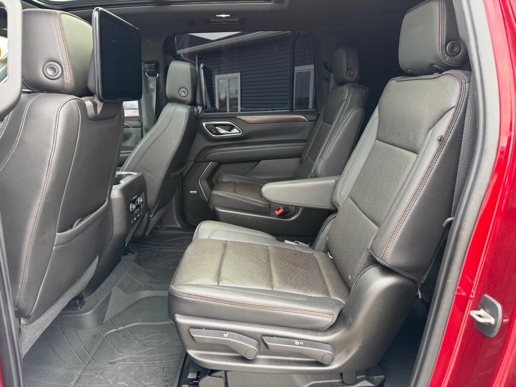 Used 2021 Chevrolet Suburban High Country AWD/4WD image 34