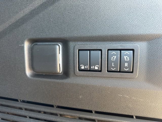 Certified 2024 Chevrolet Tahoe High Country w/ Advanced Technology Package image 30