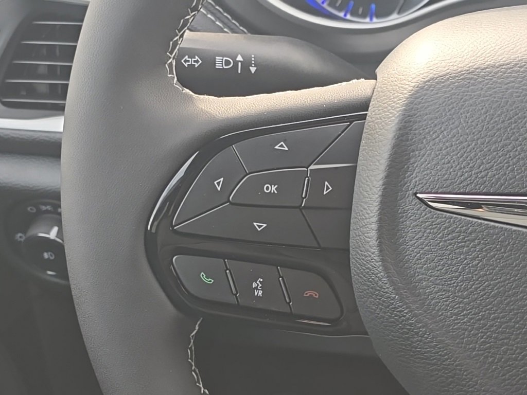 New 2026 Chrysler Pacifica Select image 29