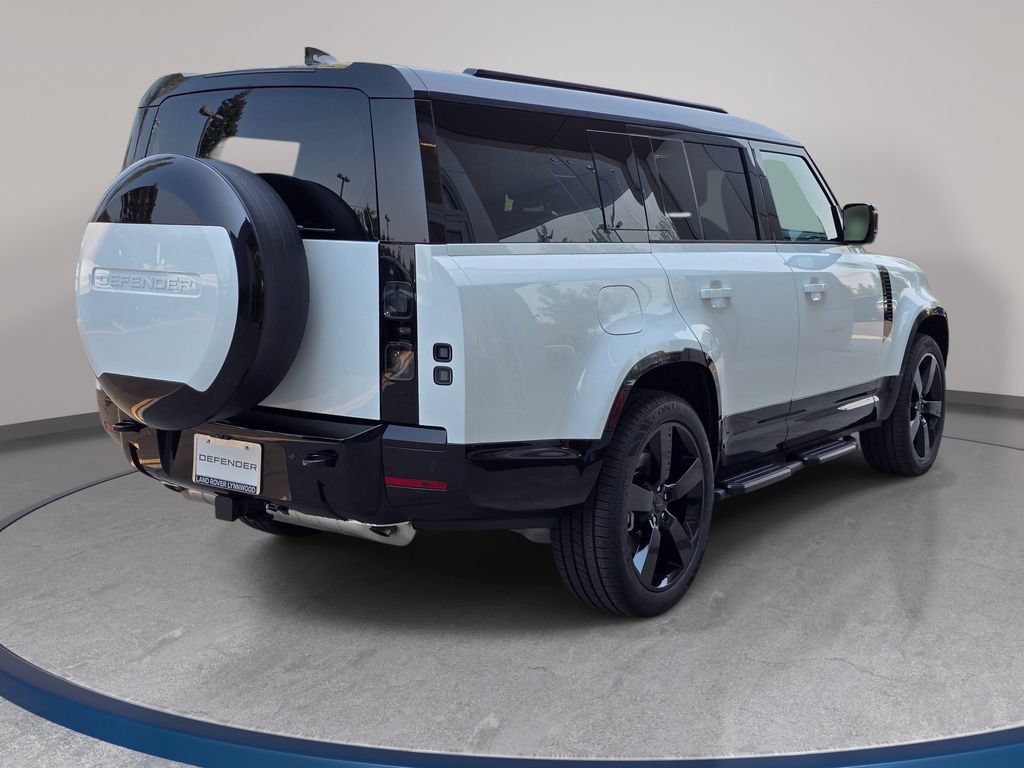 New 2026 Land Rover Defender 130 X-Dynamic SE AWD/4WD image 5