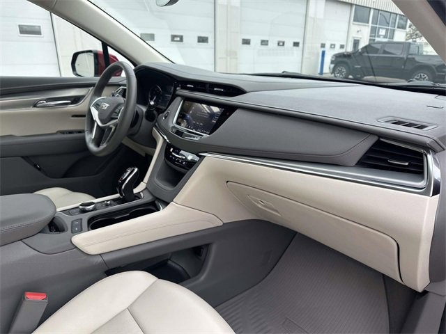 Certified 2022 Cadillac XT5 Premium Luxury image 24