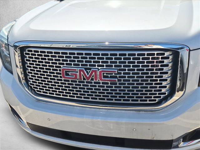 Used 2016 GMC Yukon Denali w/ Open Road Package AWD/4WD image 12