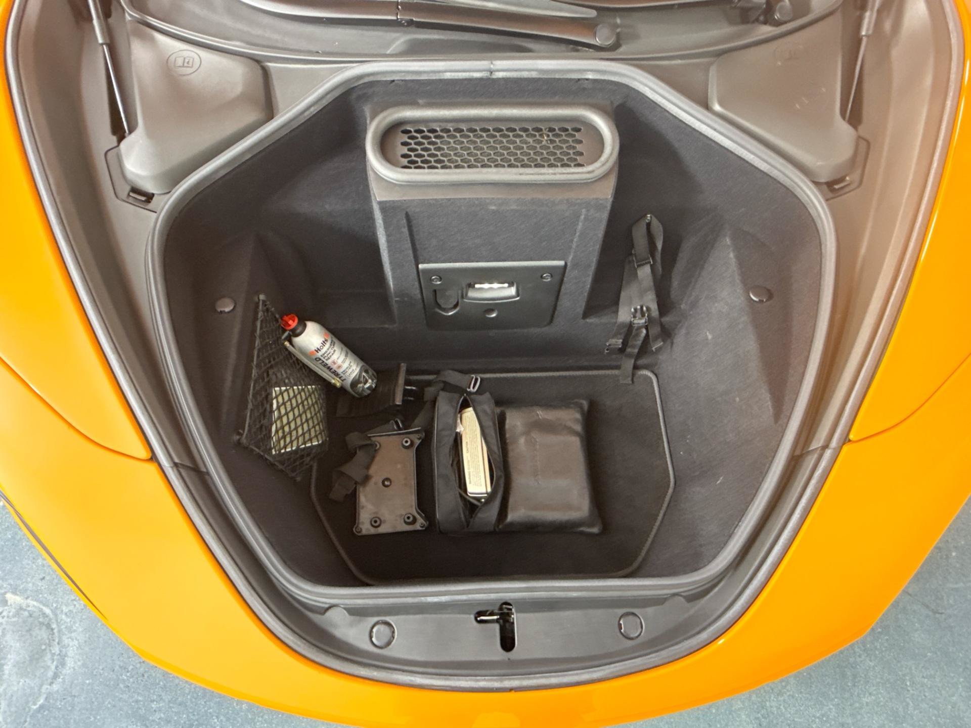 Used 2022 McLaren 720S Spider RWD image 24