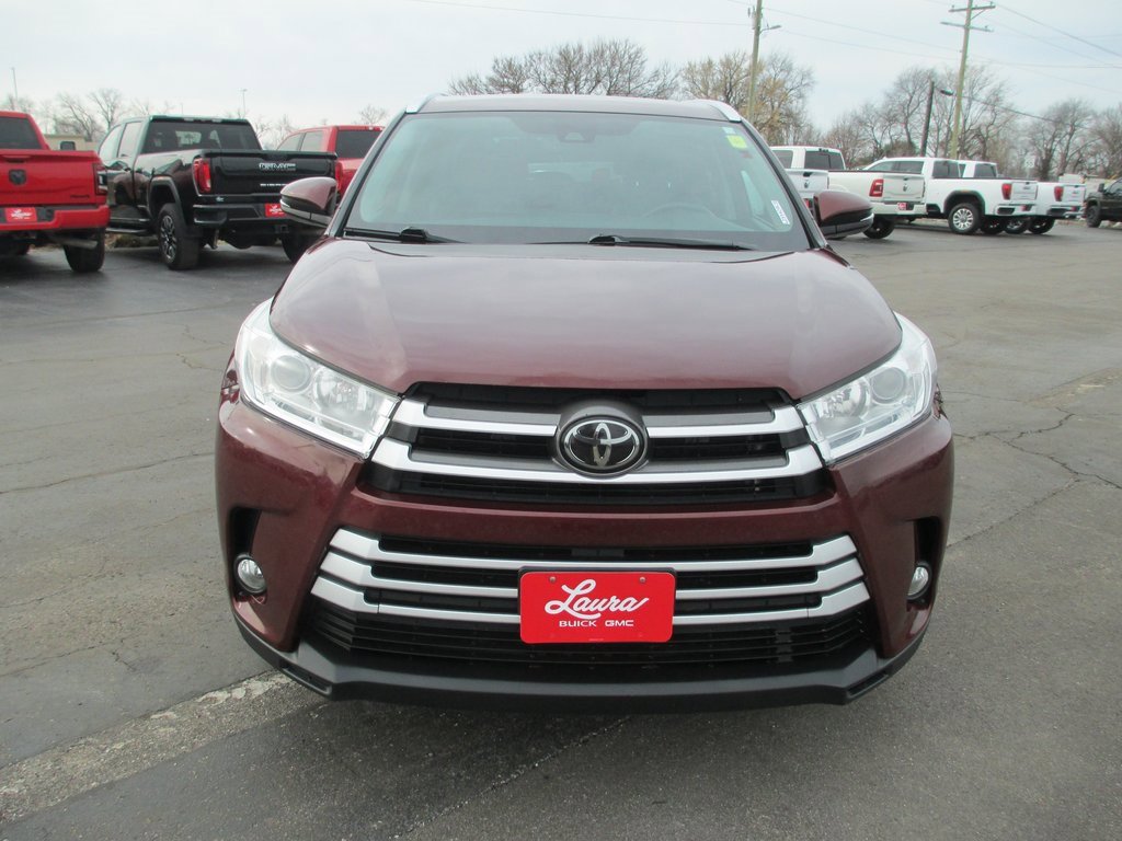 Used 2018 Toyota Highlander XLE image 11