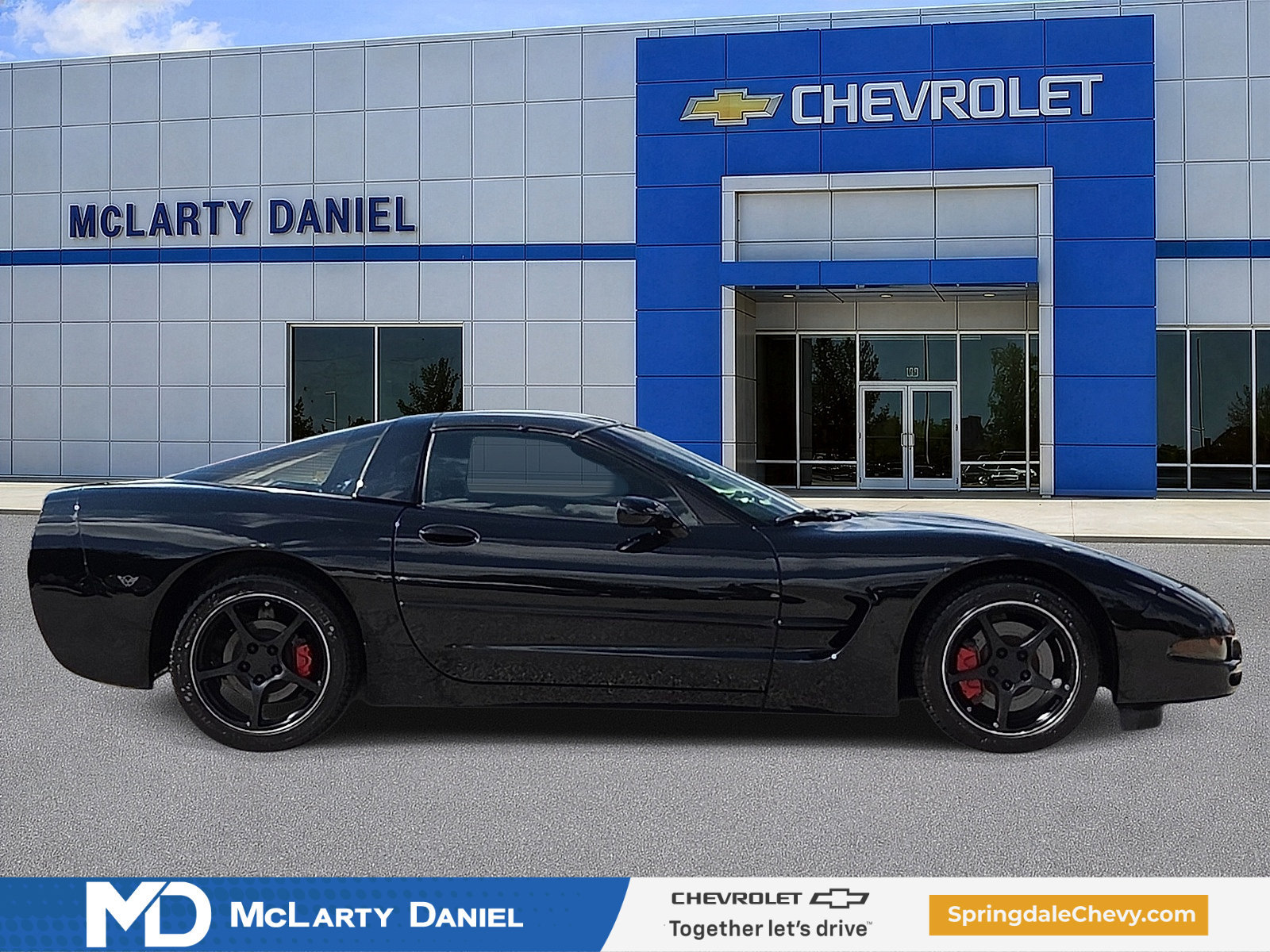 Used 2002 Chevrolet Corvette Coupe w/ Preferred Equipment Group2 RWD image 6