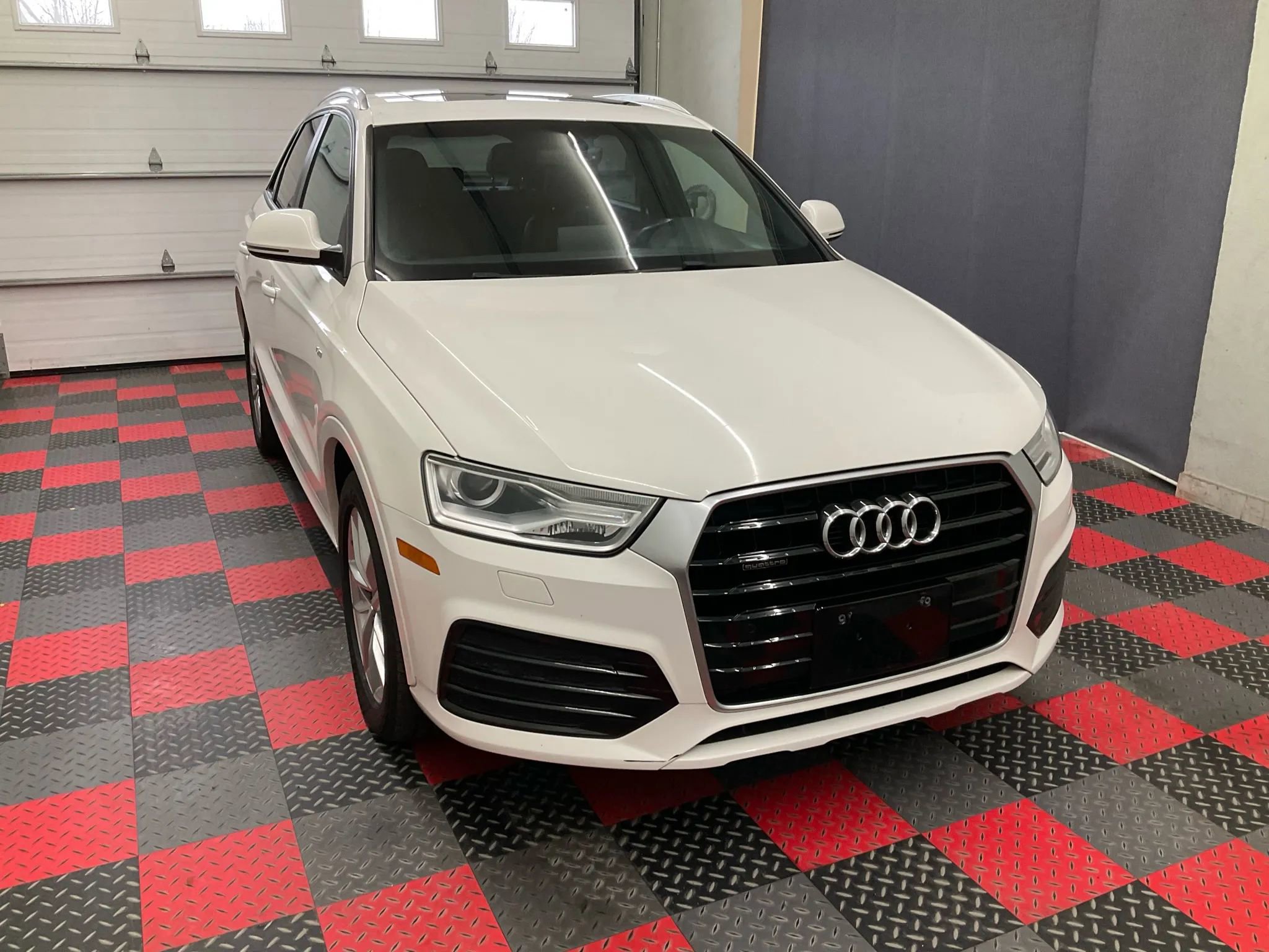 Used 2018 Audi Q3 2.0T Premium image 2