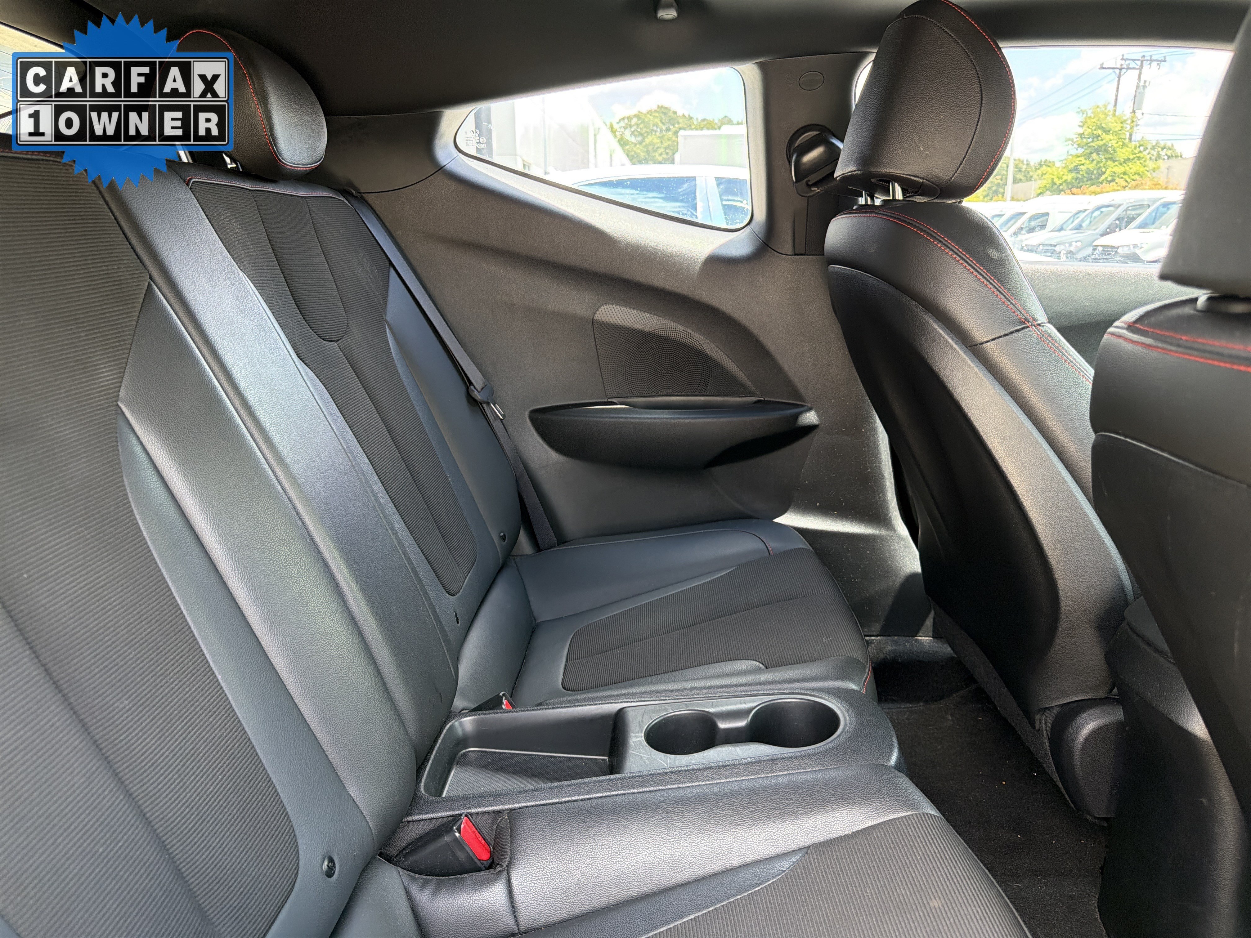 Used 2019 Hyundai Veloster 2.0 Premium FWD image 32