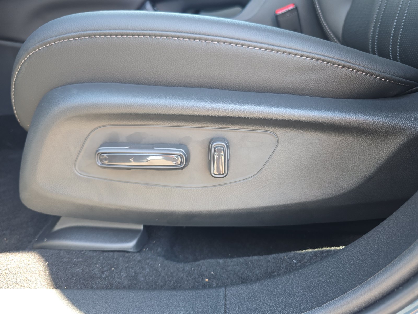 New 2027 Honda HR-V EX-L image 17