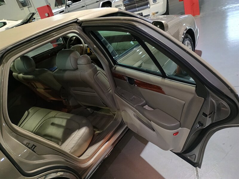 Used 2001 Cadillac De Ville FWD image 51
