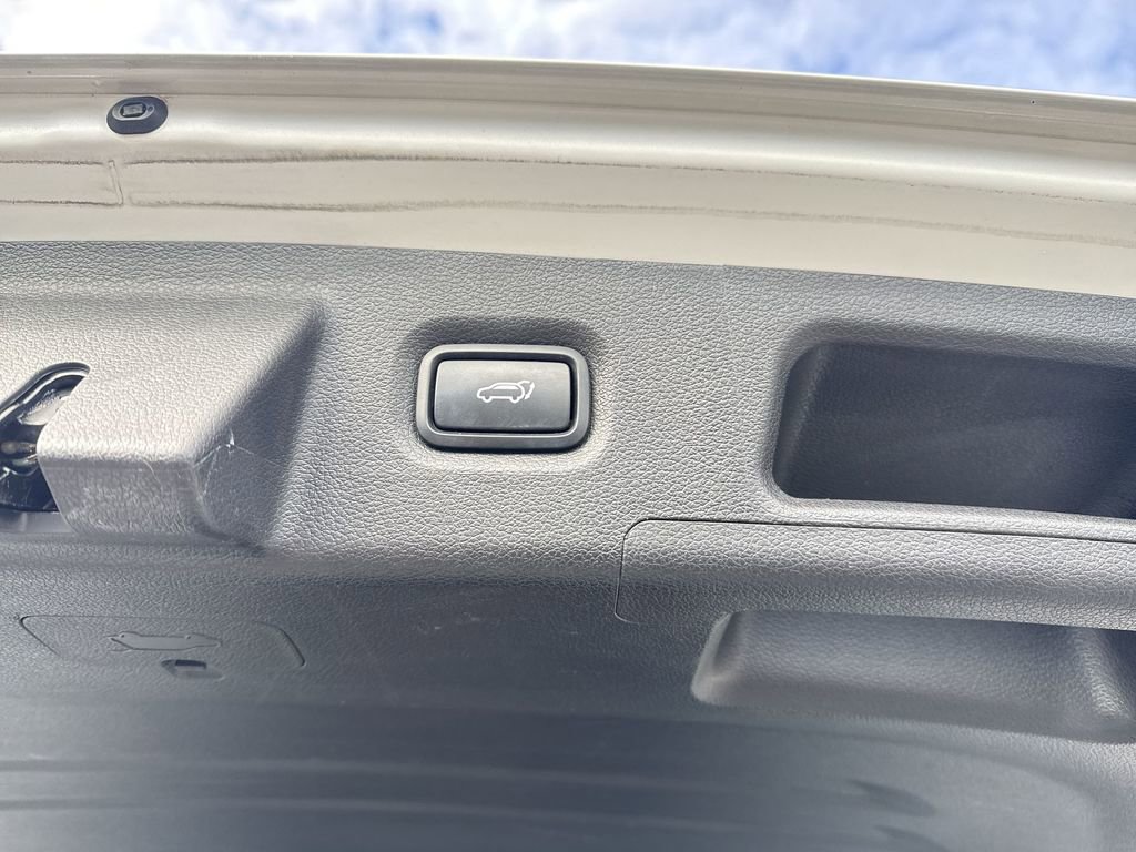 Used 2020 Hyundai Santa Fe Limited image 46