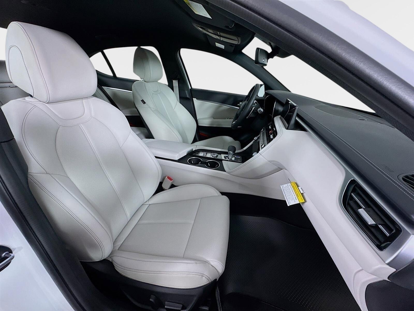 New 2025 Genesis G70 2.5T AWD/4WD image 28