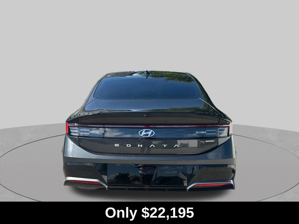 Used 2024 Hyundai Sonata SEL FWD image 4