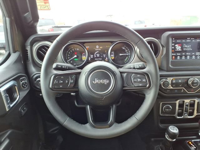 Certified 2023 Jeep Wrangler Unlimited w/ Cold Weather Group image 24