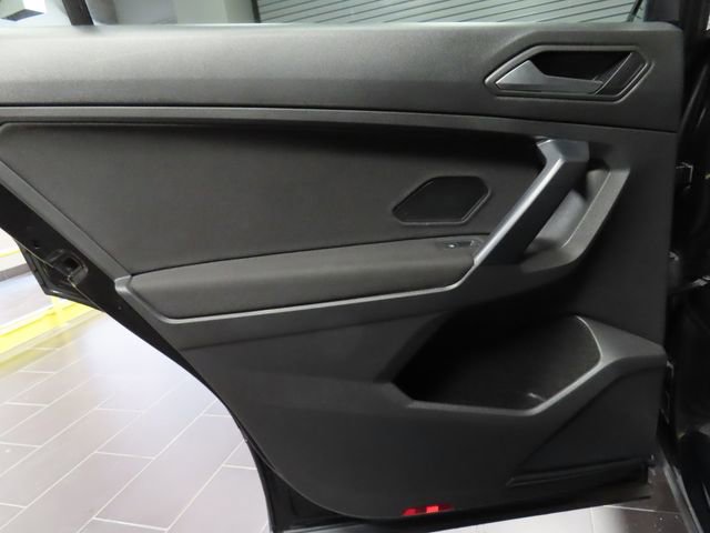 Used 2021 Volkswagen Tiguan S FWD image 11