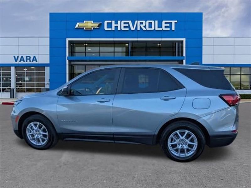 Certified 2024 Chevrolet Equinox LS w/ LS Convenience Package image 2