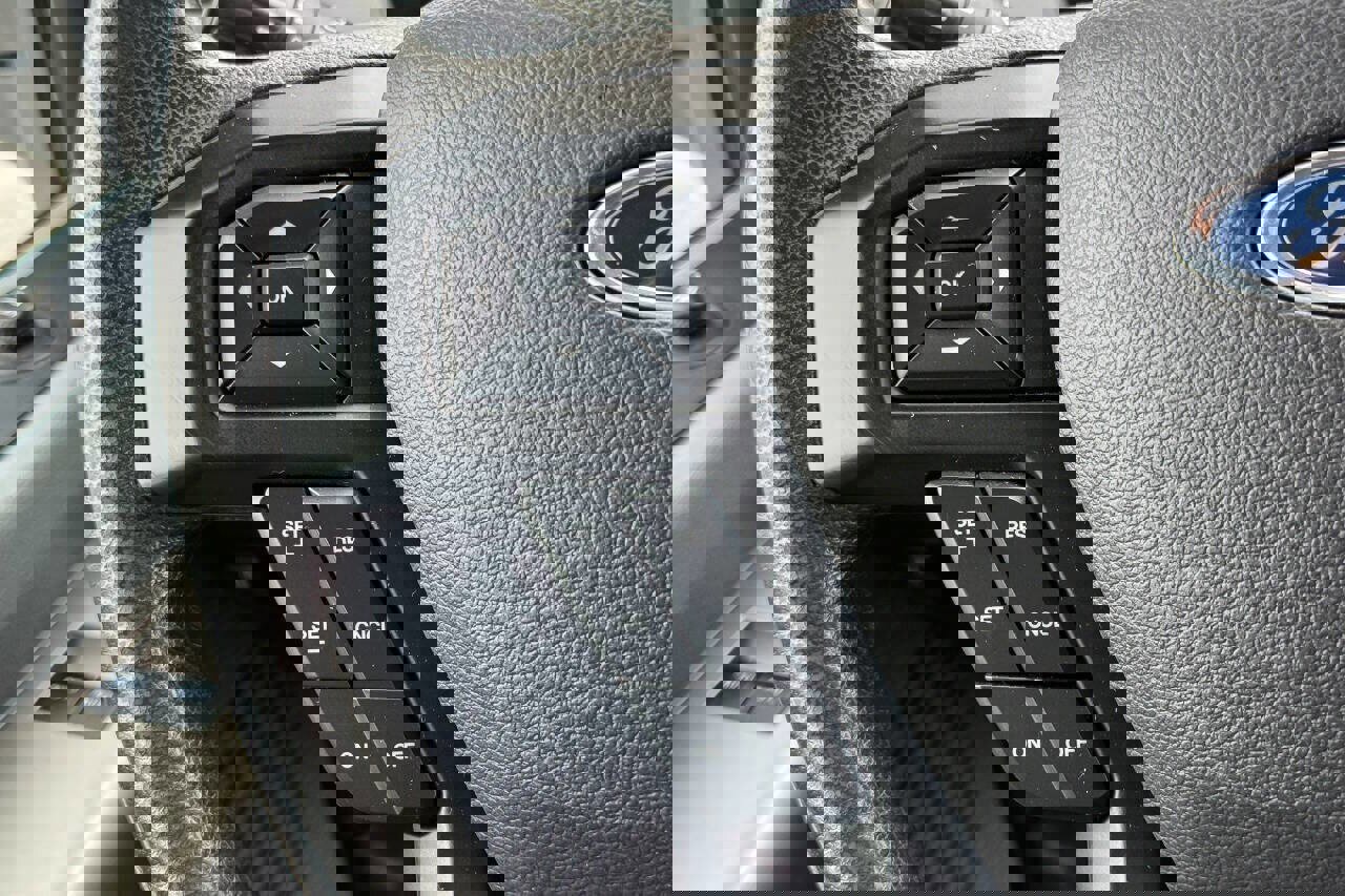 Used 2023 Ford F650 2WD Regular Cab Super Duty image 34