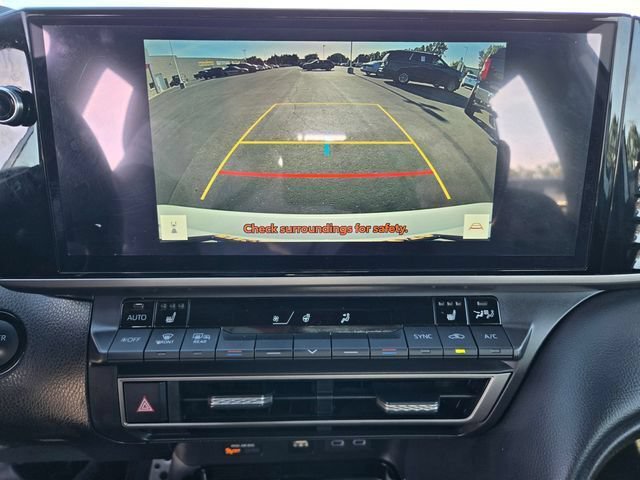 Used 2025 Toyota Camry XSE AWD/4WD image 14