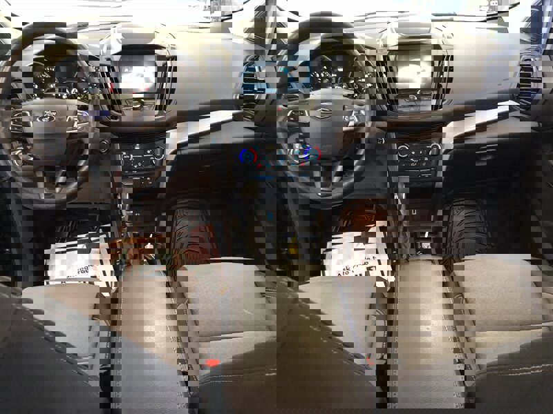 Used 2019 Ford Escape SE image 7