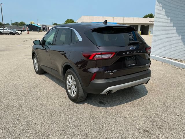 Used 2023 Ford Escape Active AWD/4WD image 3
