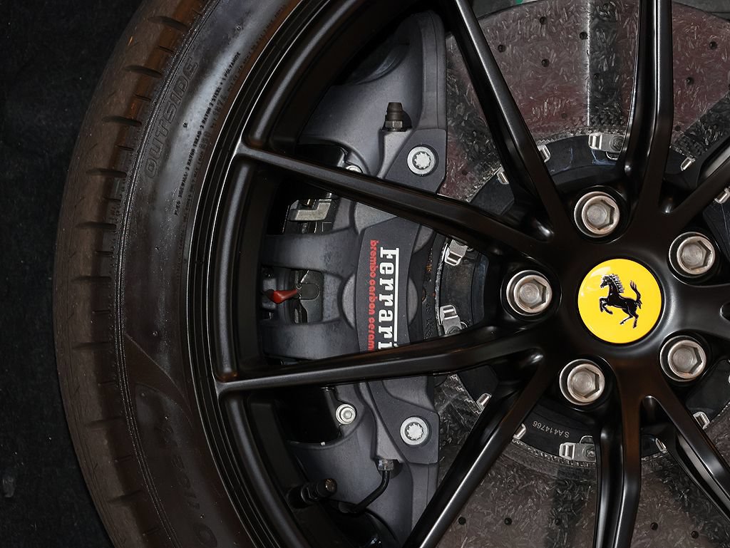 Certified 2020 Ferrari 812 Superfast RWD image 8