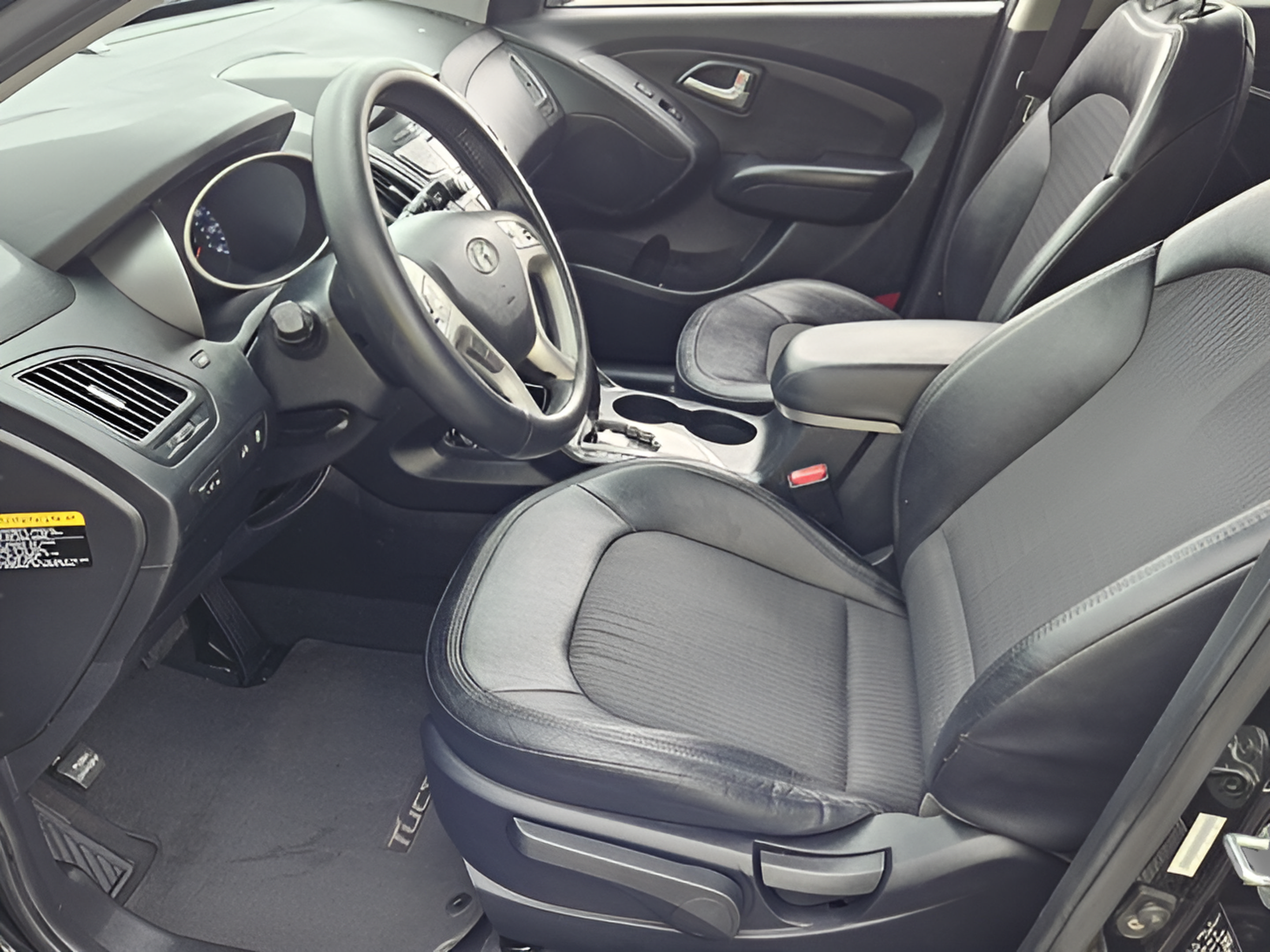 Used 2013 Hyundai Tucson GLS FWD image 11