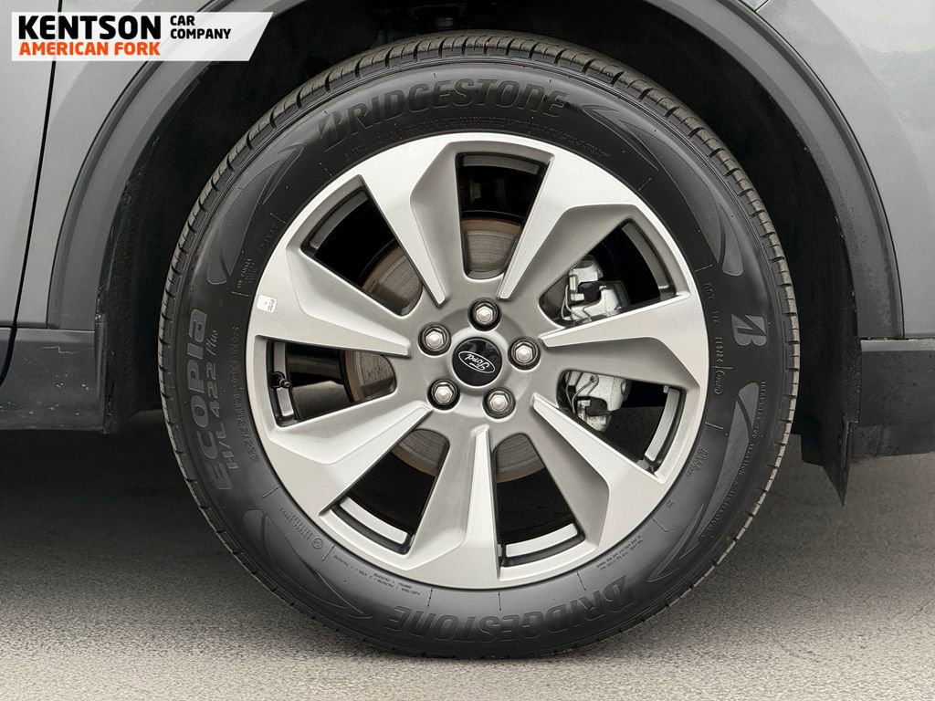 Used 2025 Ford Escape Platinum image 17