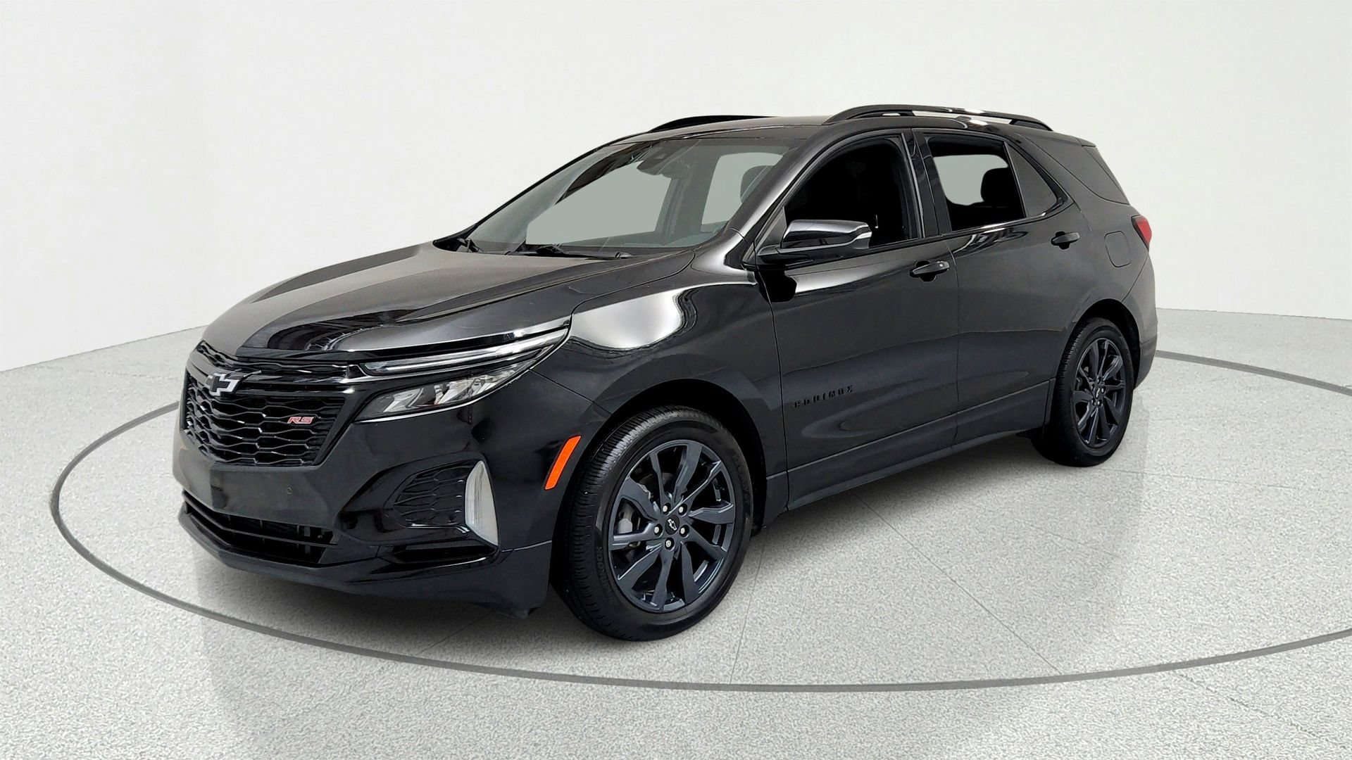 Used 2024 Chevrolet Equinox RS FWD image 1