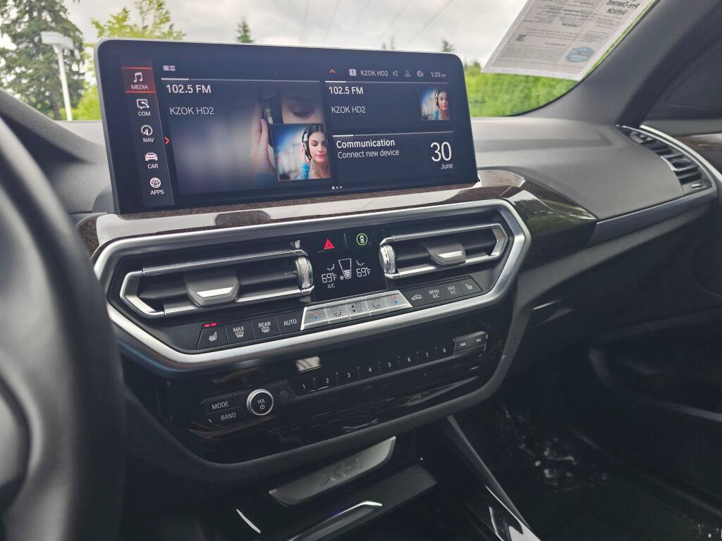 Used 2024 BMW X3 xDrive30i AWD/4WD image 27