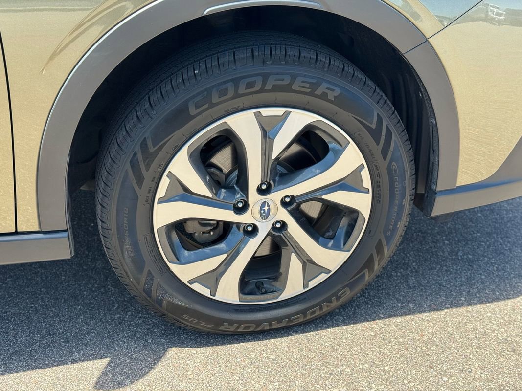 Used 2022 Subaru Outback Limited image 10