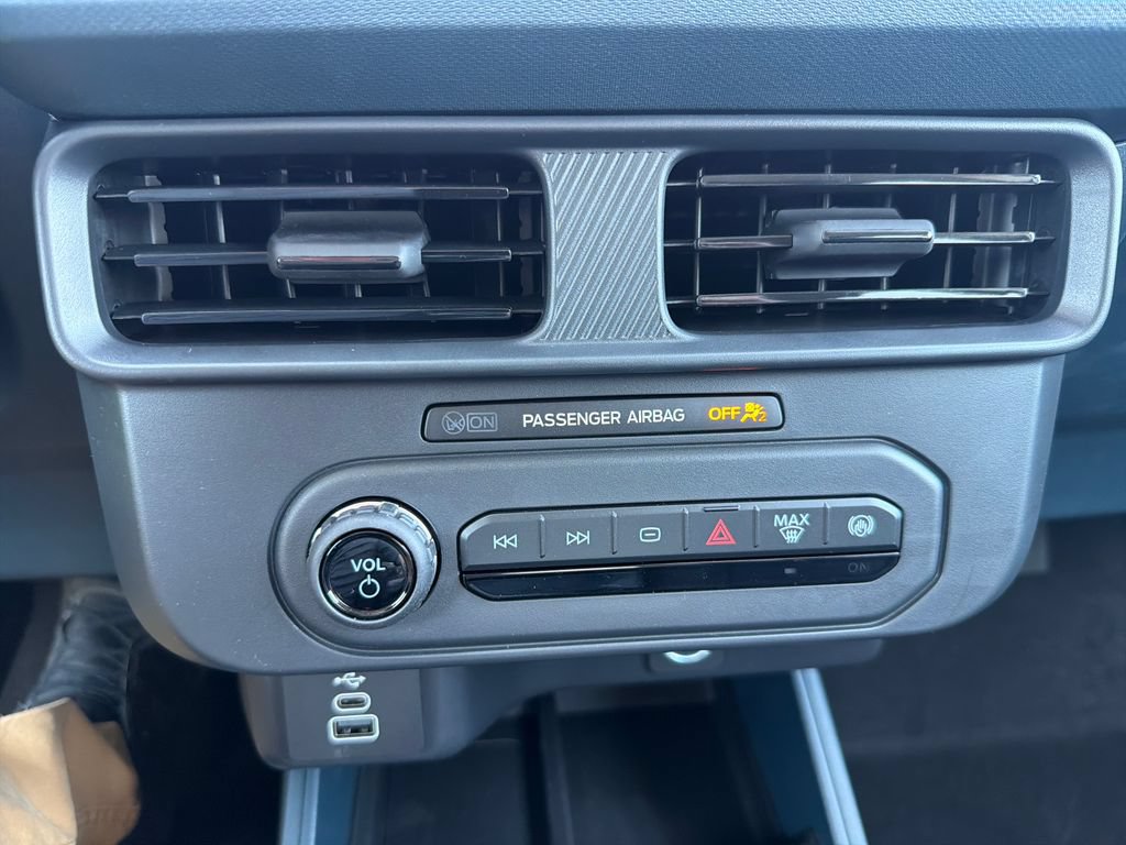 New 2026 Ford Maverick XL w/ Equipment Group 101A AWD/4WD image 9