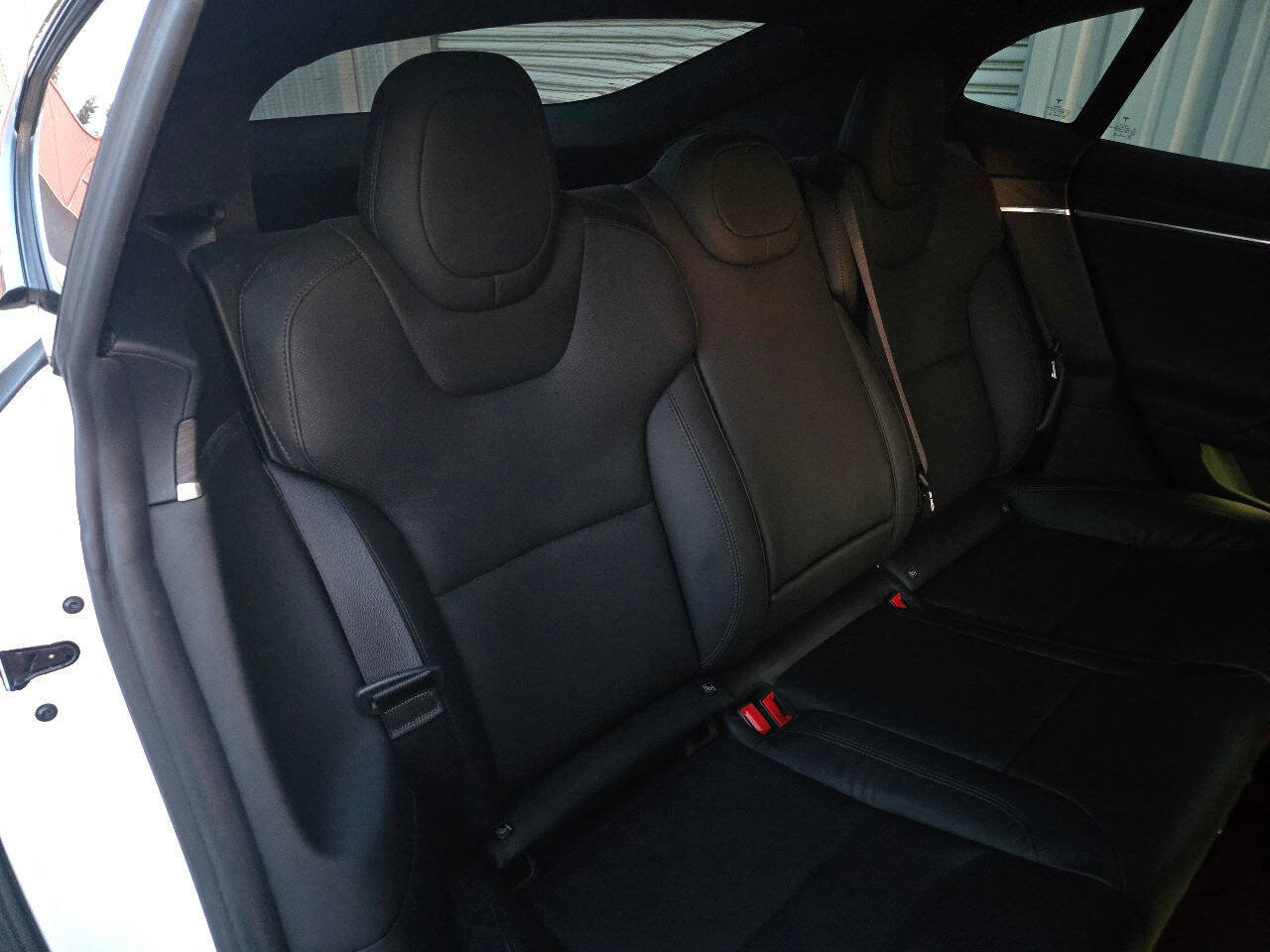 Used 2022 Tesla Model S AWD/4WD image 23