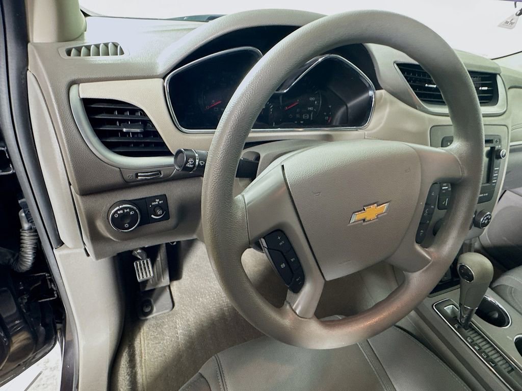Used 2016 Chevrolet Traverse LS image 11