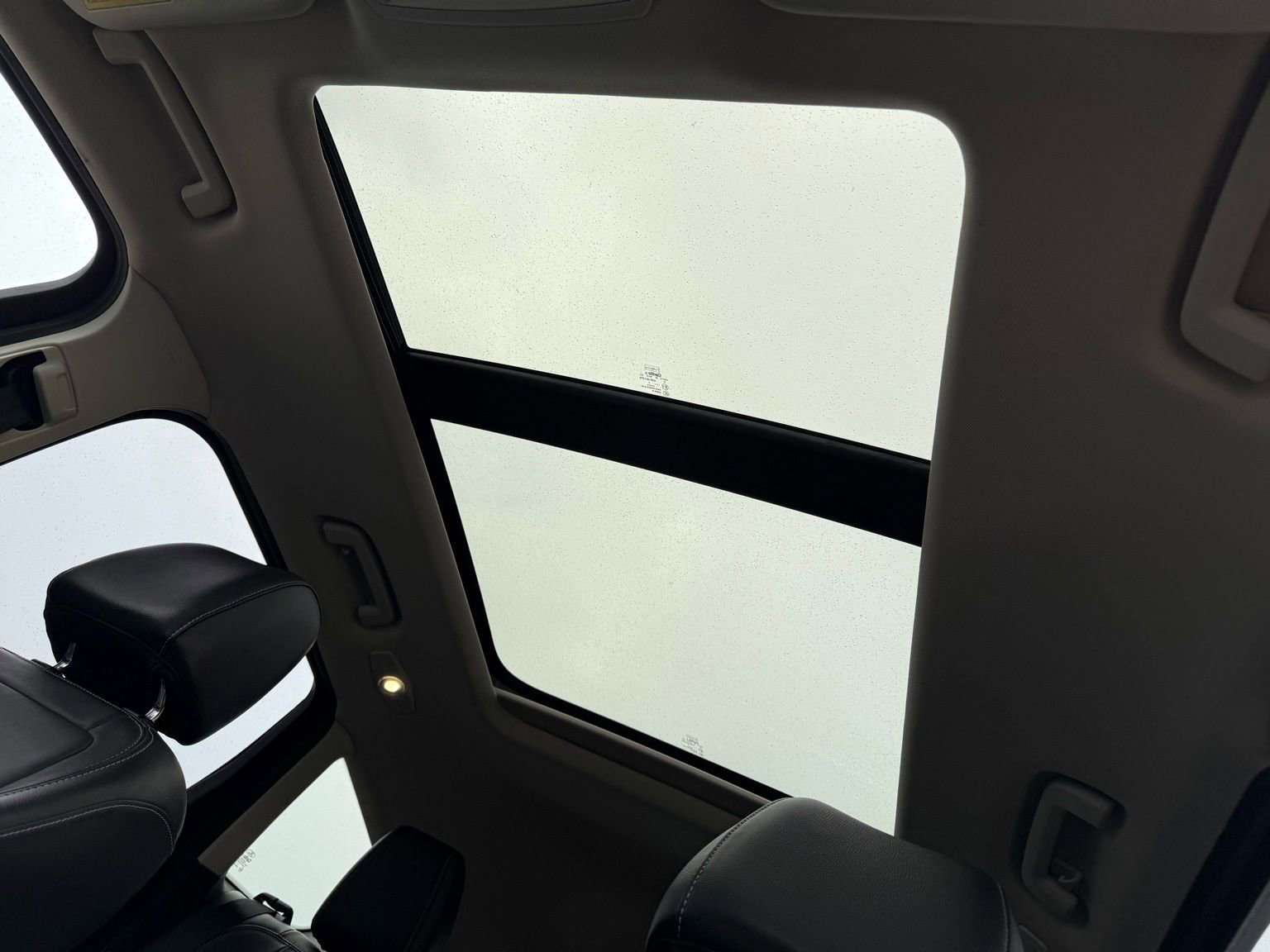 Used 2017 Ford Escape Titanium image 35