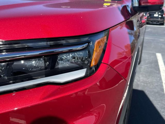 Used 2025 Honda Pilot EX-L image 9