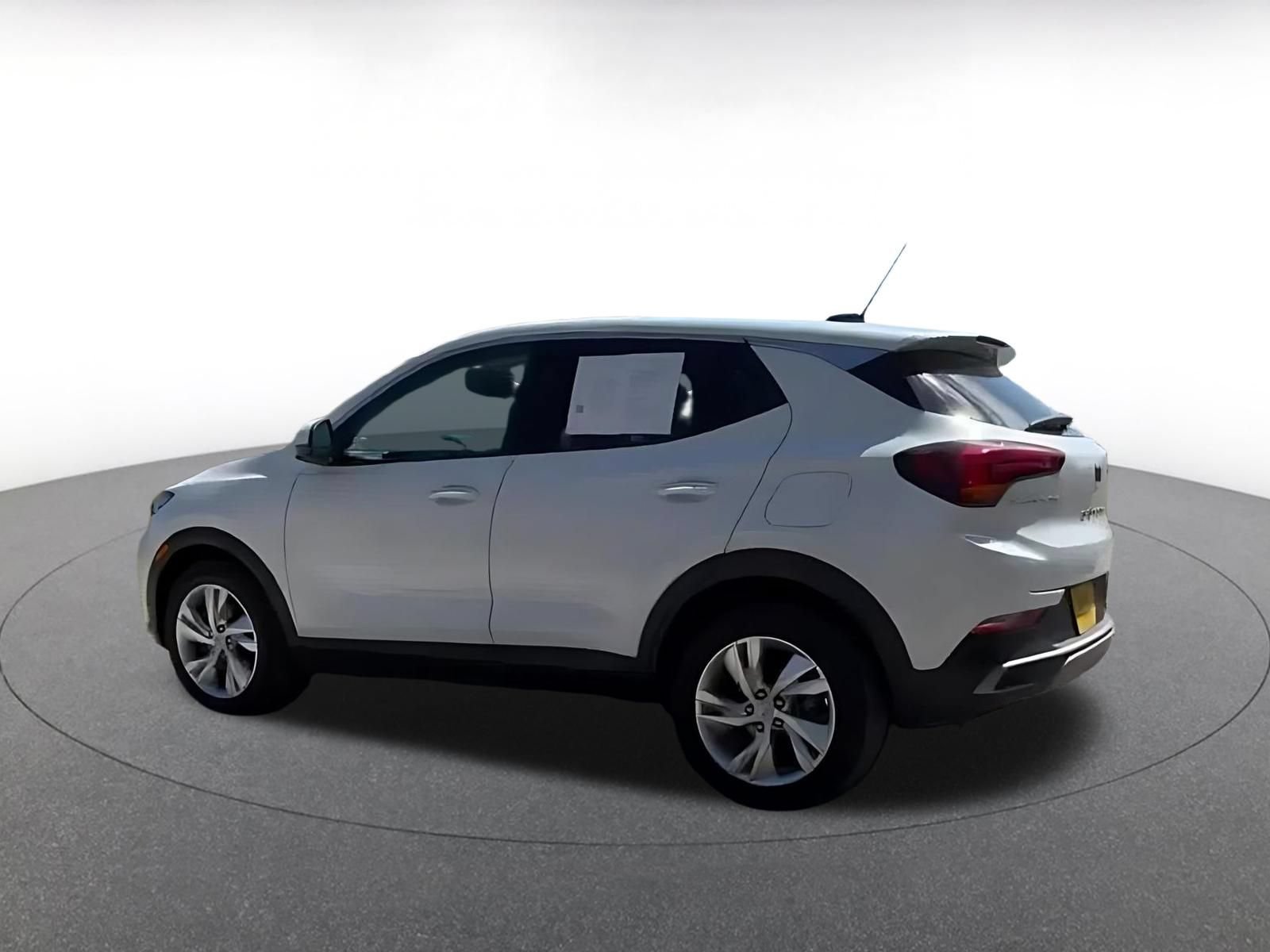 Used 2025 Buick Encore GX Preferred FWD image 10