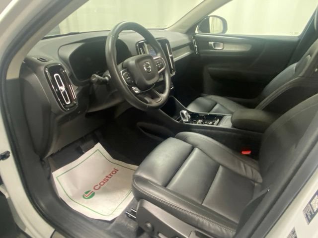 Used 2026 Volvo XC40 B5 Plus AWD/4WD image 10