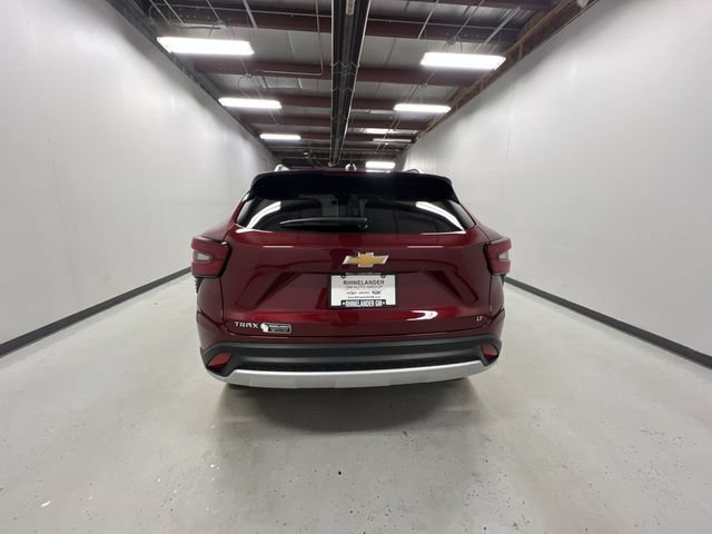 Certified 2024 Chevrolet Trax LT w/ Driver Confidence Package FWD image 7