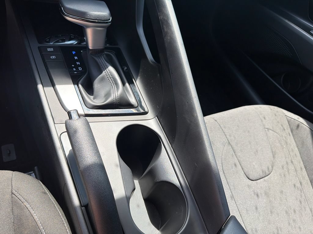 Certified 2025 Hyundai Elantra Sport FWD image 33