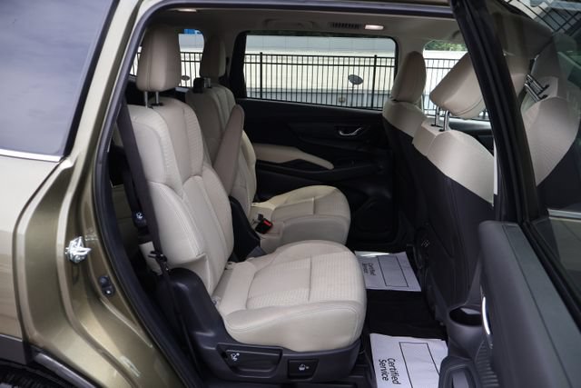 Certified 2025 Subaru Ascent Premium AWD/4WD image 24